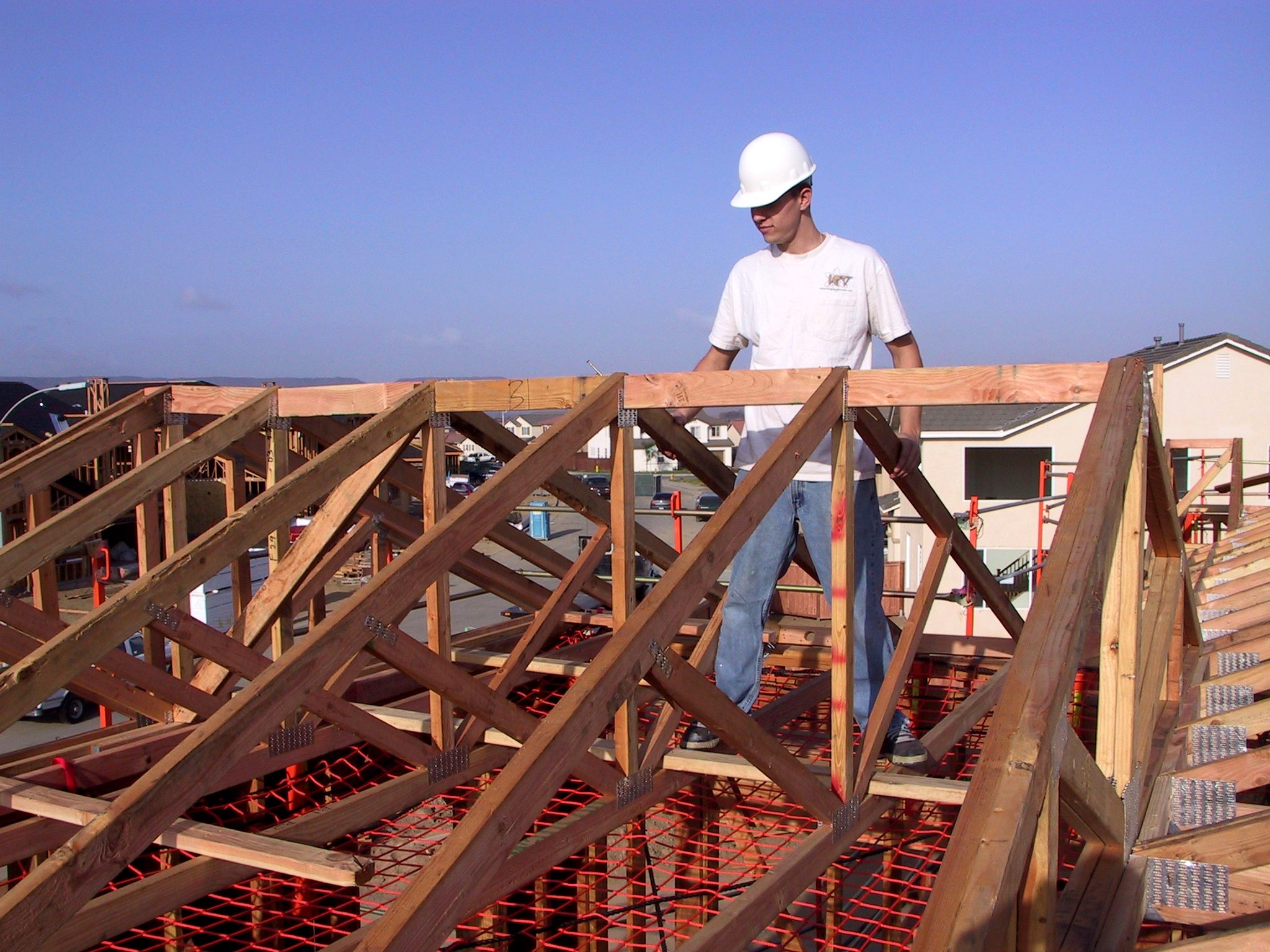 Read more about the article Why Chain & Shade Mesh Is Essential for Construction Site Safety